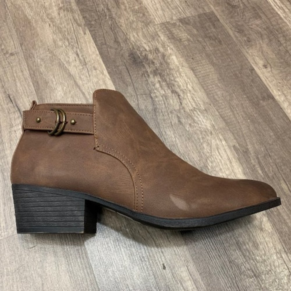 STEVE MADDEN HIINT COGNAC PAR WOMEN'S BOOTIE